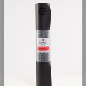 Lululemon The Mat